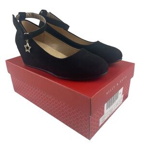 Kelly & Katie  Girls Cindy Dress Pump with Ankle Strap Black Size 1